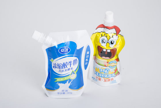 Il fondo piatto sta sui sacchetti con il becco Doypack di Conner per gelatina/succo/inceppamento